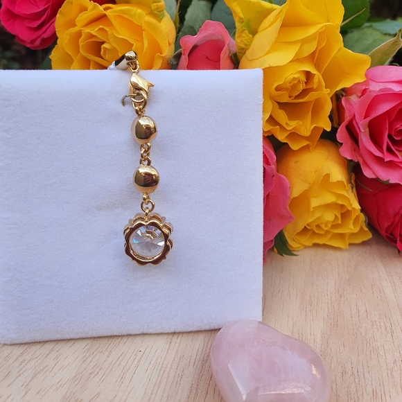 Gold Bag Key Charm - Picture 2 of 5